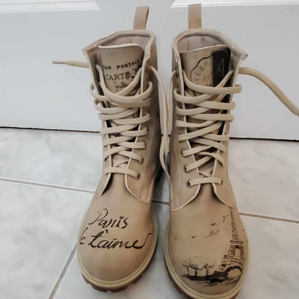 Chic combat boots 🗼 that I purchased in Paris
